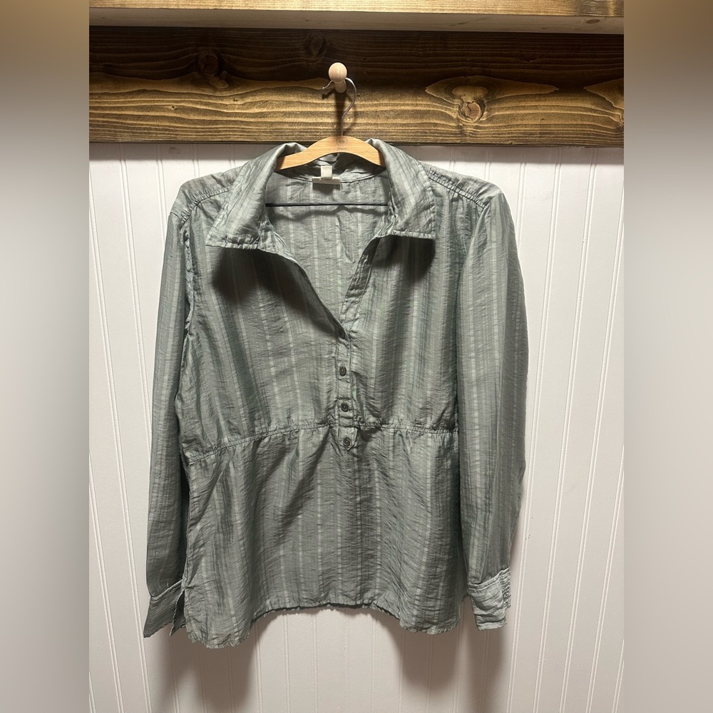 J. Jill v neck popover blouse gathered waist pale green stripe seersucker sz L